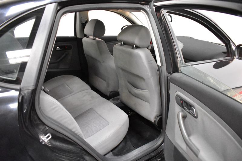 SEAT CORDOBA en Minoautos