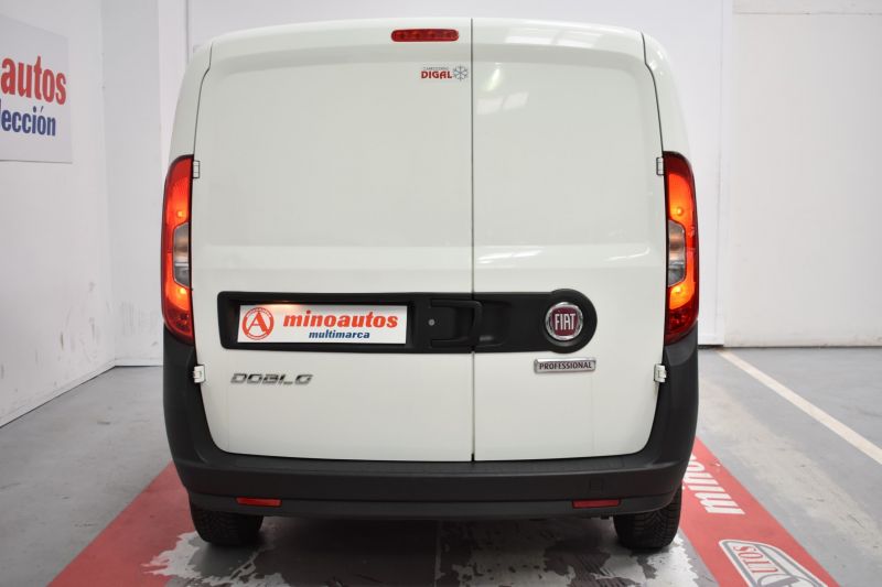 FIAT DOBLO CARGO en Minoautos