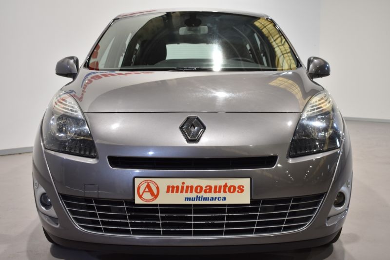 RENAULT GRAND SCENIC en Minoautos