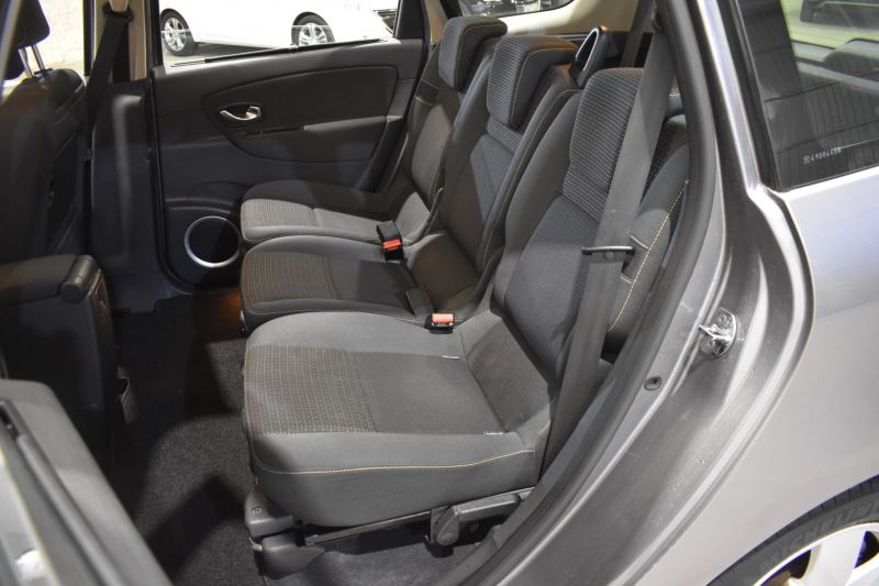 RENAULT GRAND SCENIC en Minoautos