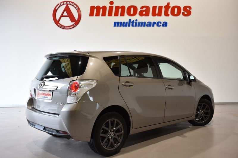 TOYOTA VERSO en Minoautos