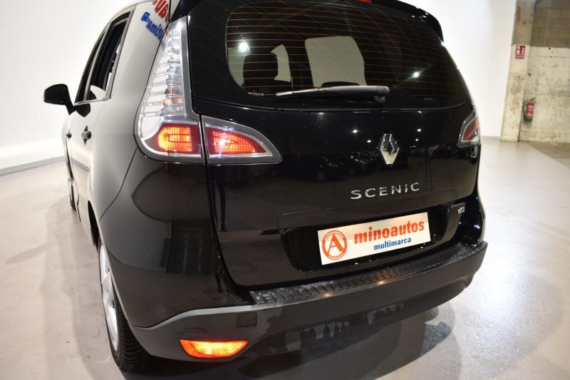 RENAULT SCENIC en Minoautos