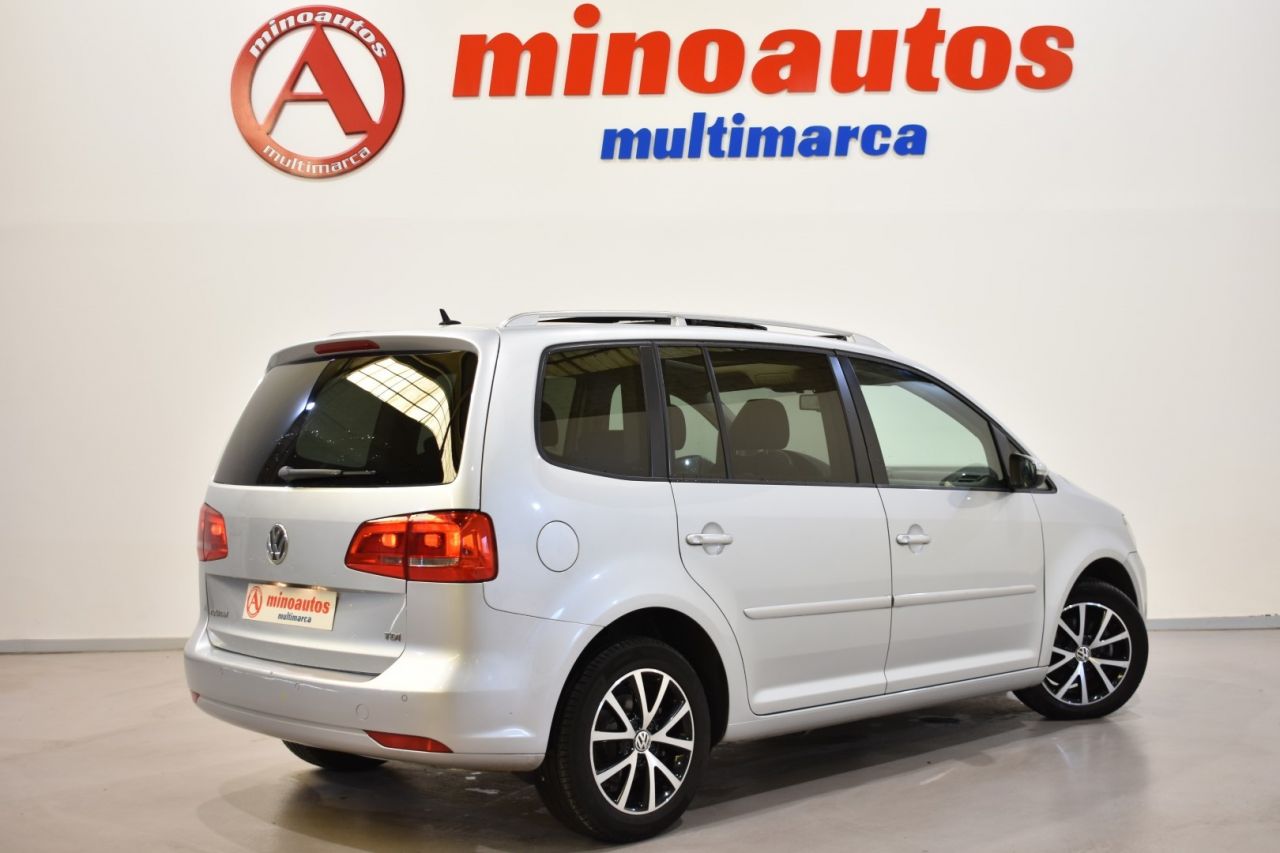 VW TOURAN en Minoautos