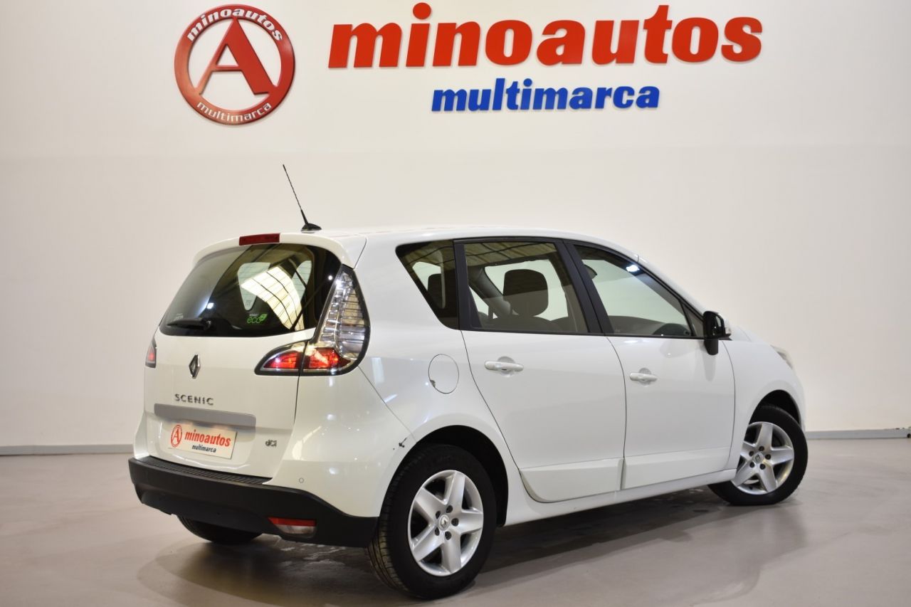 RENAULT SCENIC en Minoautos