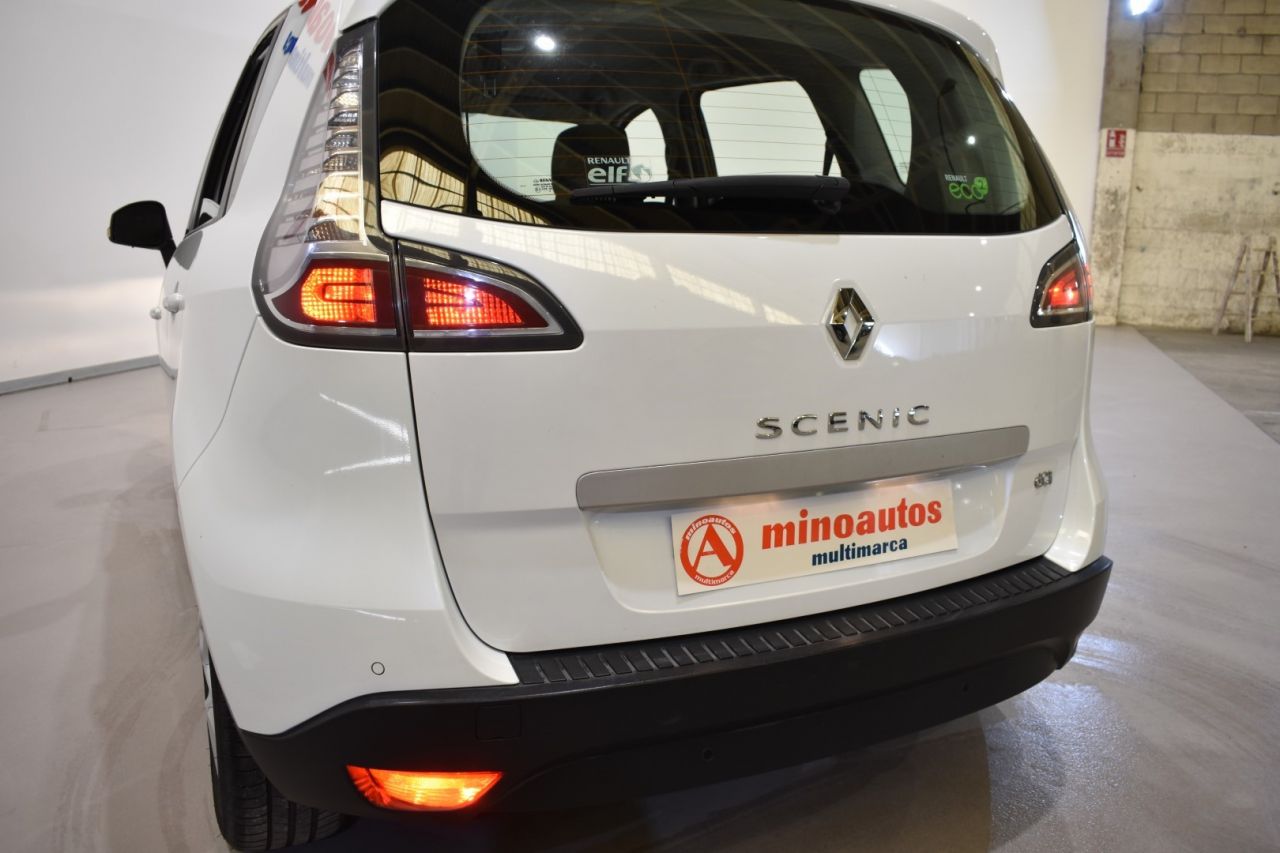 RENAULT SCENIC en Minoautos