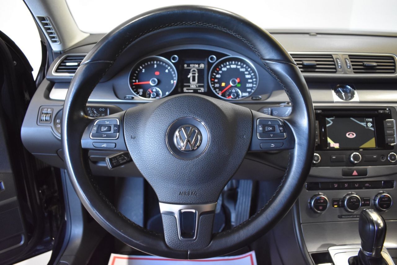 VW PASSAT en Minoautos