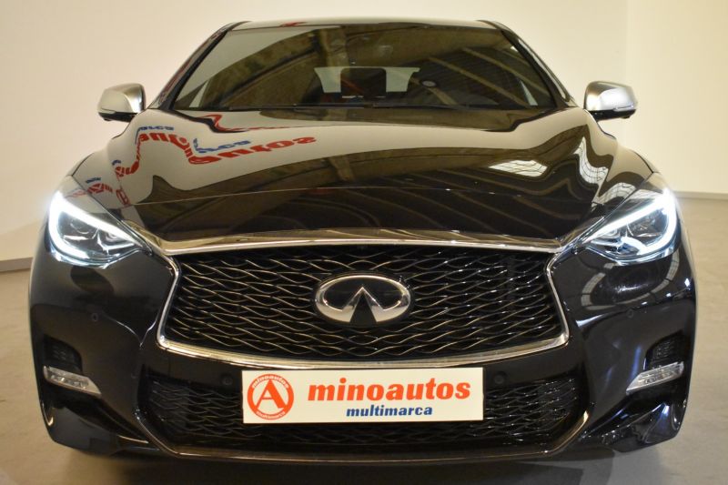 INFINITI Q30 en Minoautos