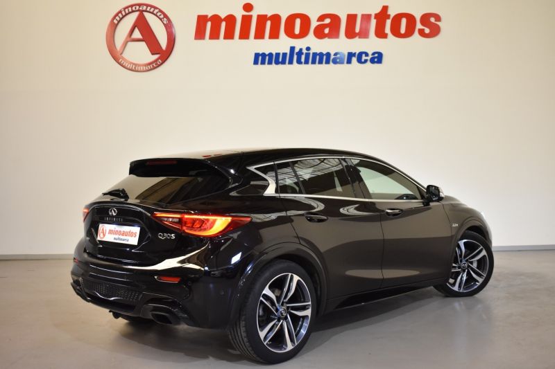 INFINITI Q30 en Minoautos