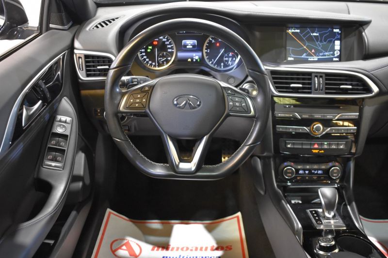 INFINITI Q30 en Minoautos