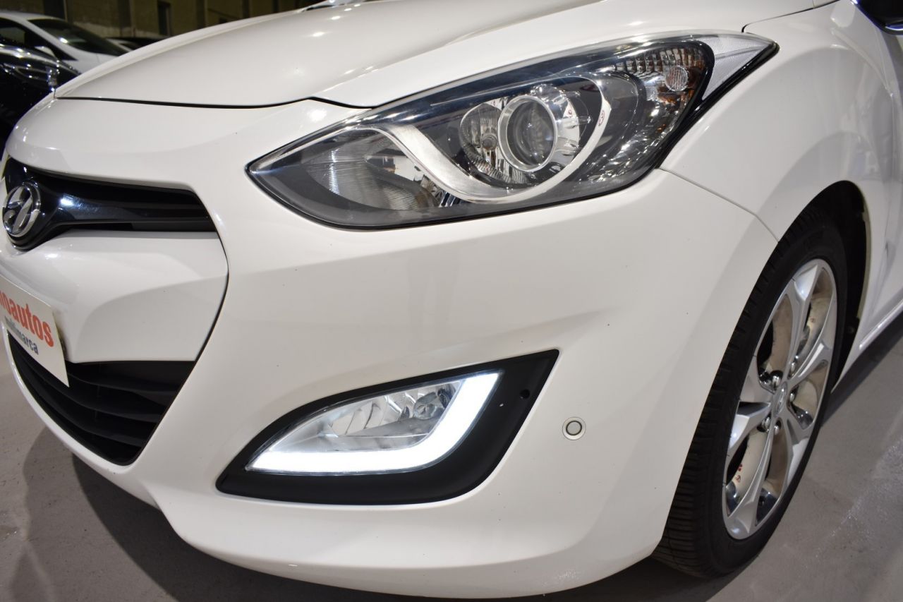 HYUNDAI i30 en Minoautos