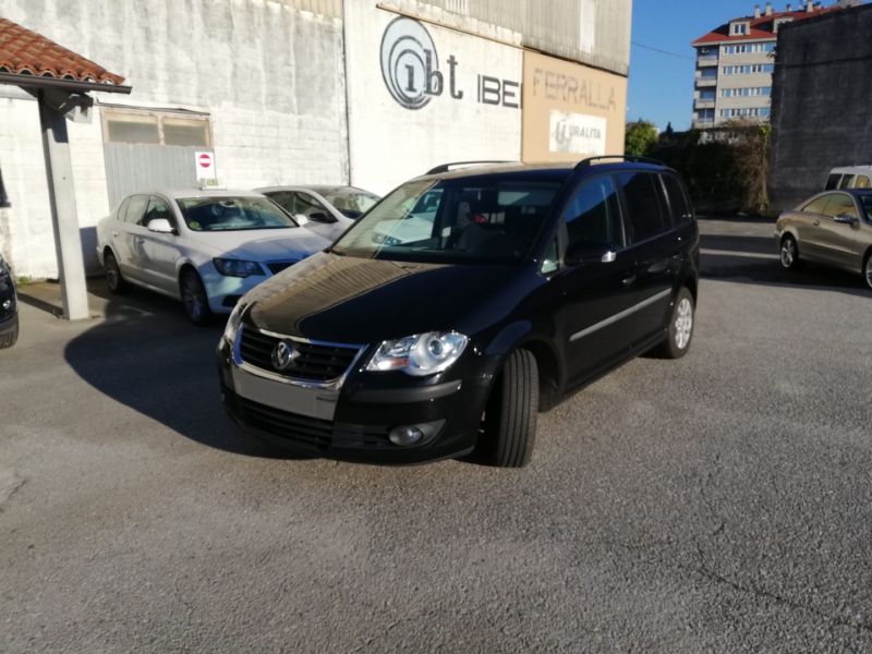 VW TOURAN en Minoautos