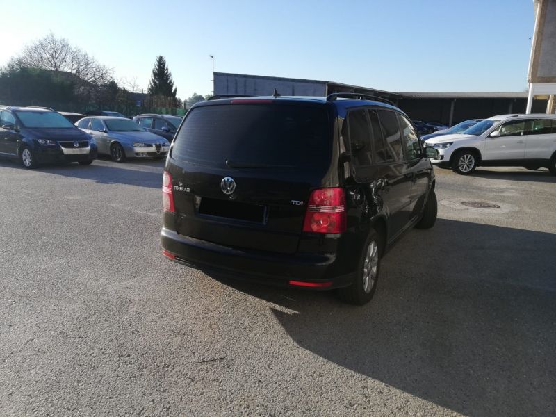 VW TOURAN en Minoautos