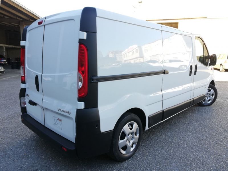 OPEL VIVARO en Minoautos