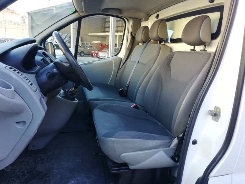 OPEL VIVARO en Minoautos