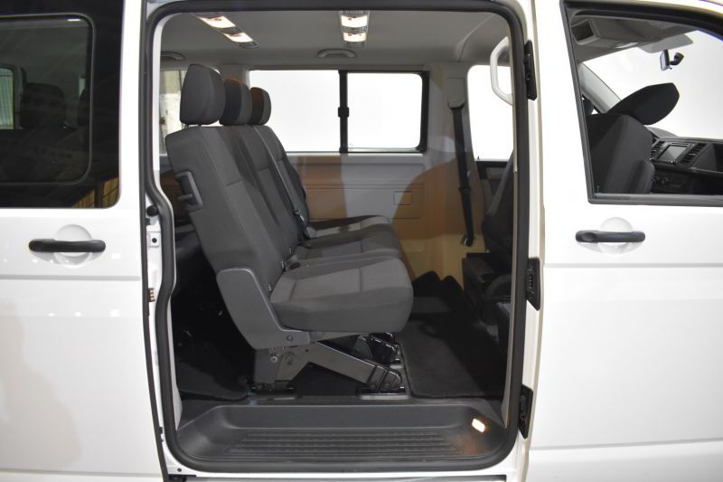 VW CARAVELLE en Minoautos