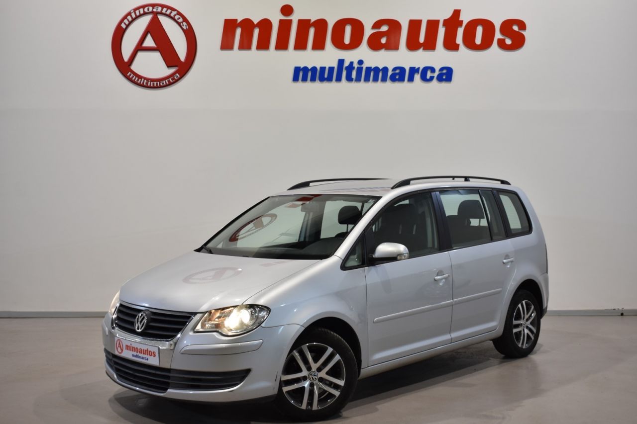 VW TOURAN en Minoautos