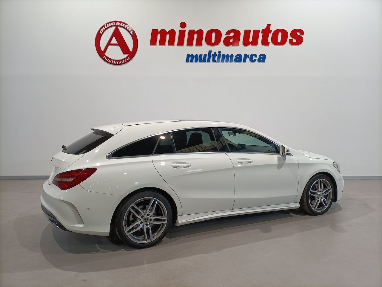 MERCEDES-BENZ CLA en Minoautos