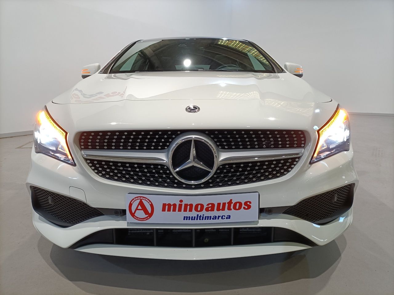 MERCEDES-BENZ CLA en Minoautos