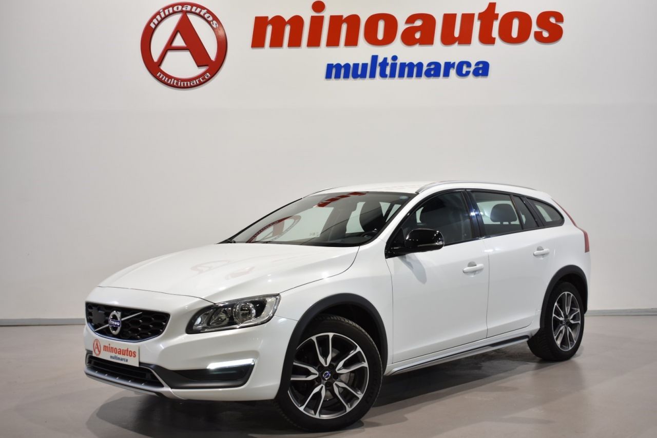 VOLVO V60 CROSS COUNTRY en Minoautos