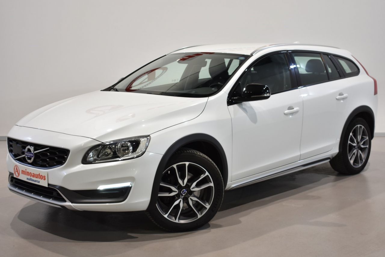 VOLVO V60 CROSS COUNTRY en Minoautos