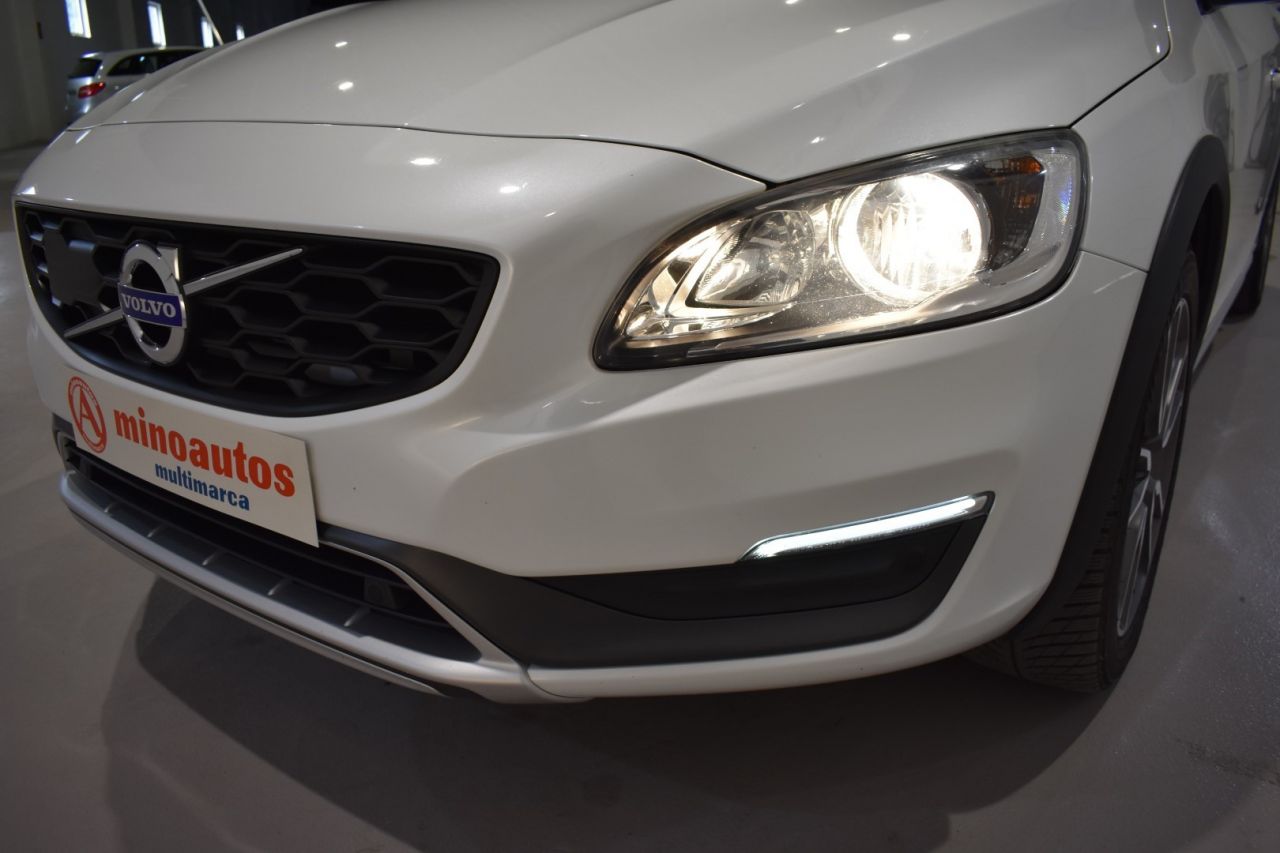 VOLVO V60 CROSS COUNTRY en Minoautos