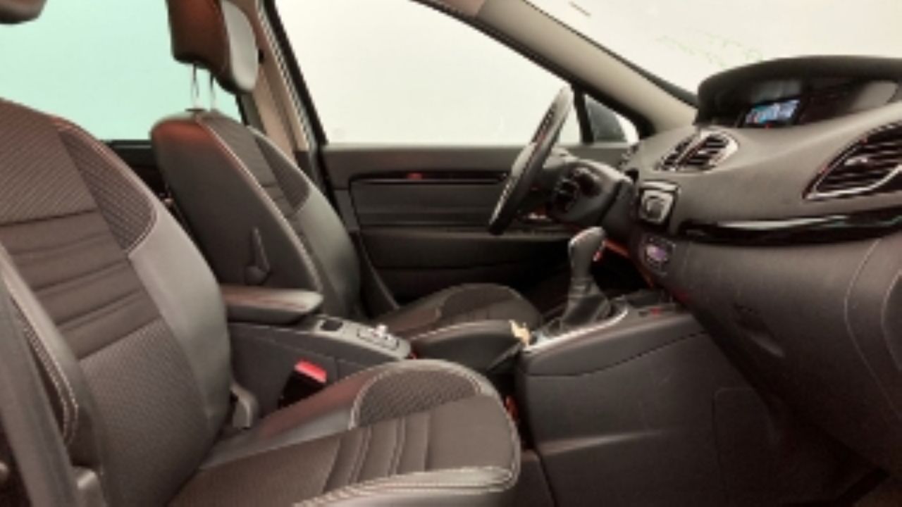 RENAULT SCENIC en Minoautos