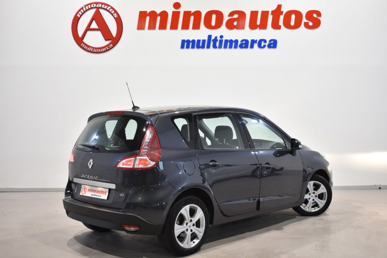 RENAULT SCENIC en Minoautos