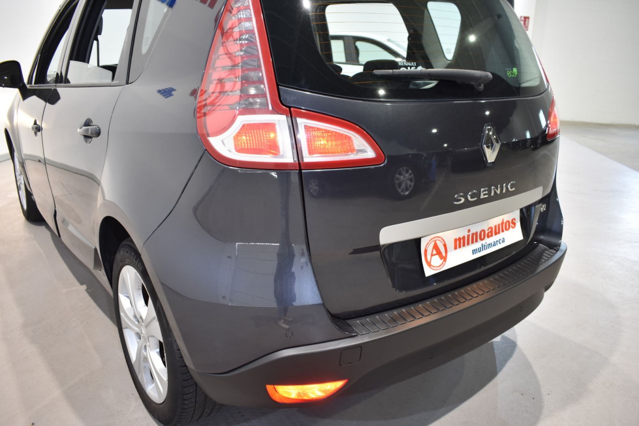 RENAULT SCENIC en Minoautos