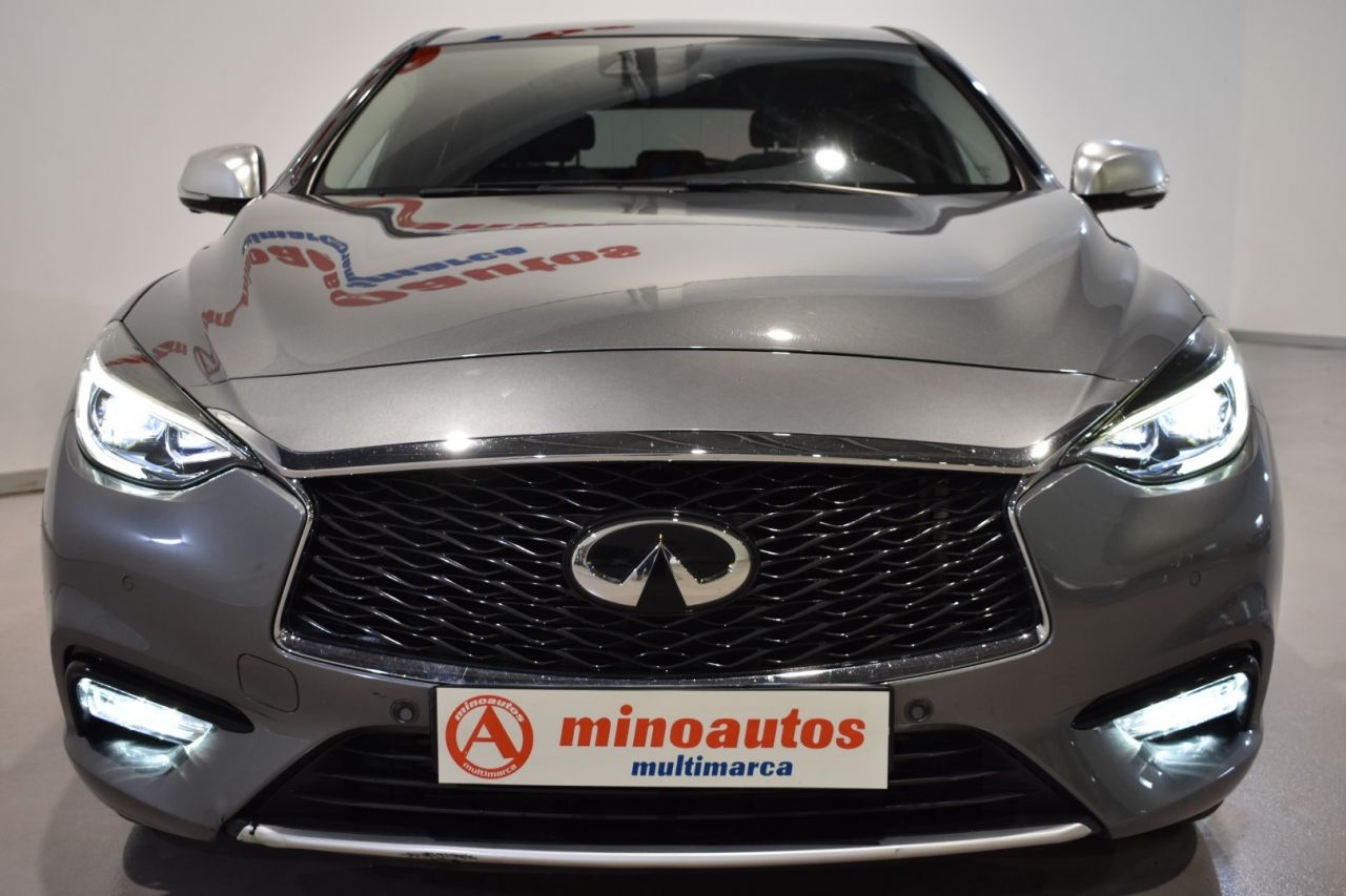 INFINITI Q30 en Minoautos