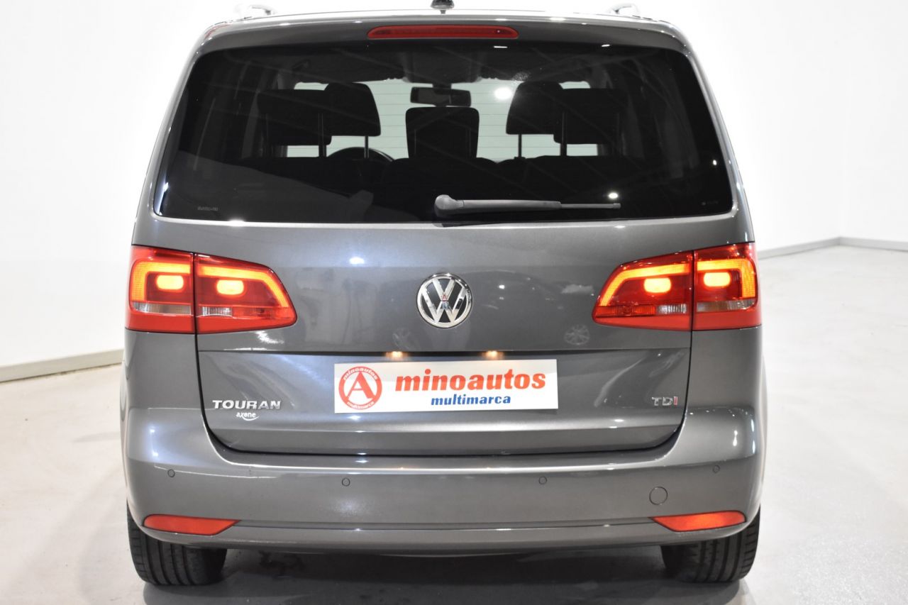 VW TOURAN en Minoautos