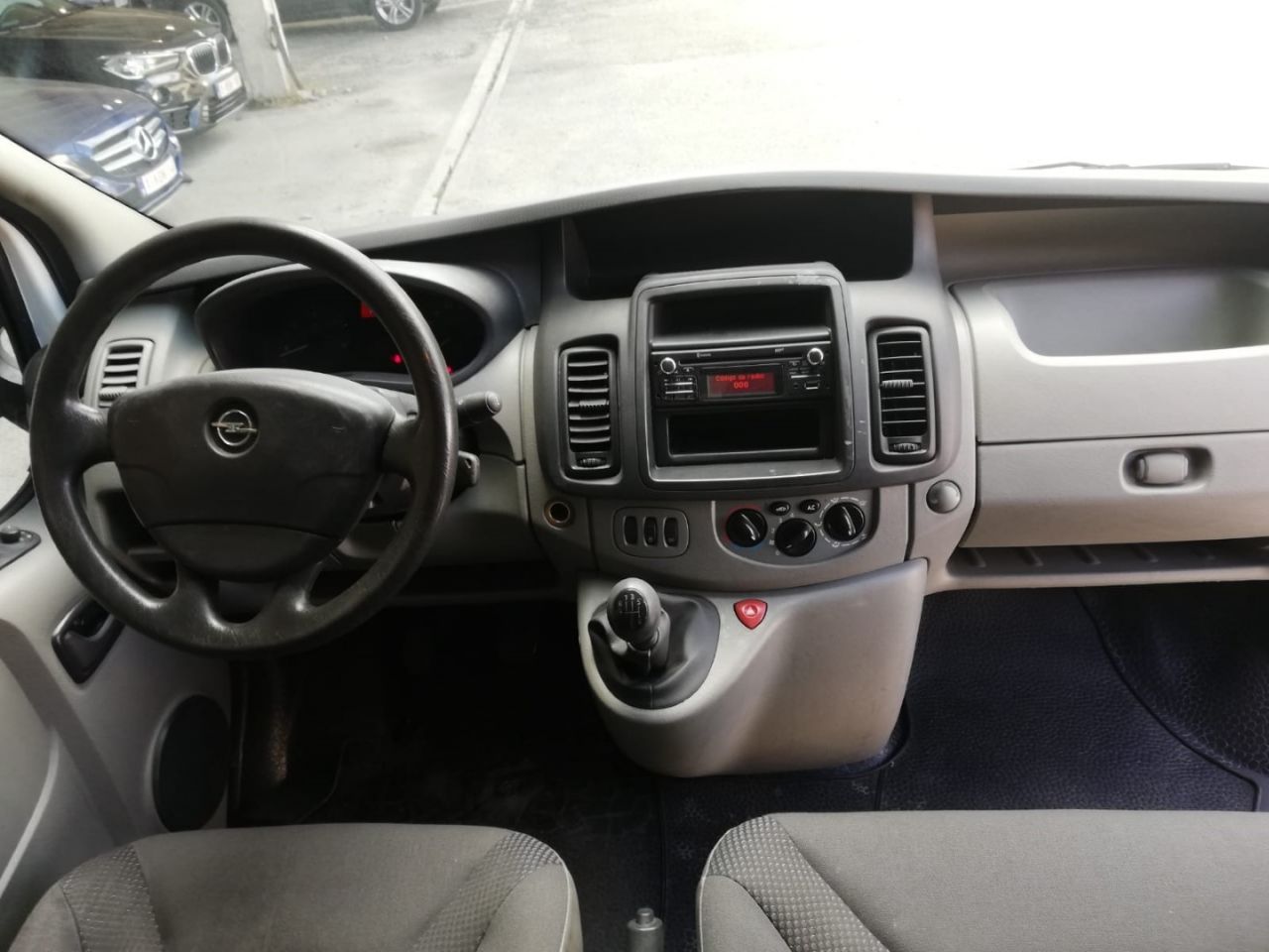 OPEL VIVARO en Minoautos