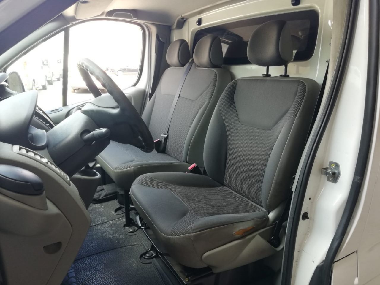 OPEL VIVARO en Minoautos