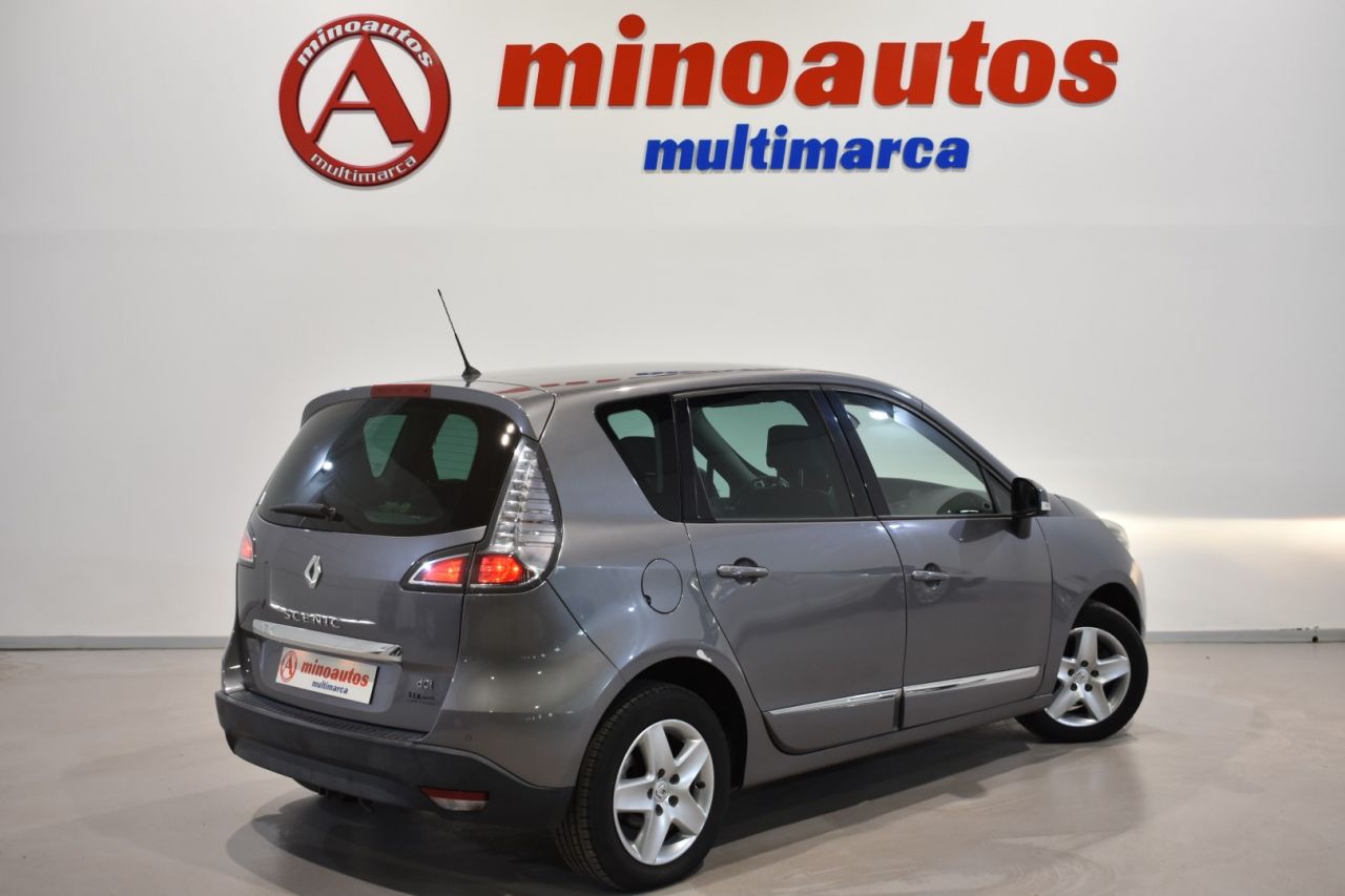 RENAULT SCENIC en Minoautos