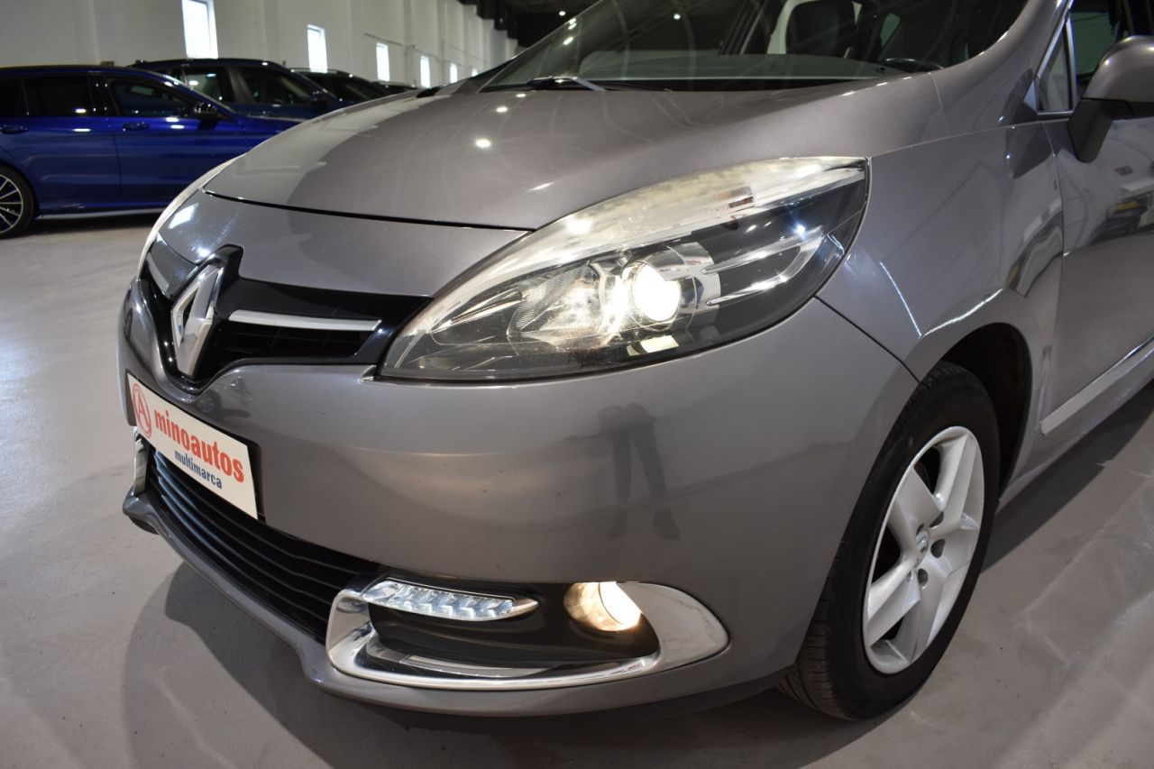 RENAULT SCENIC en Minoautos