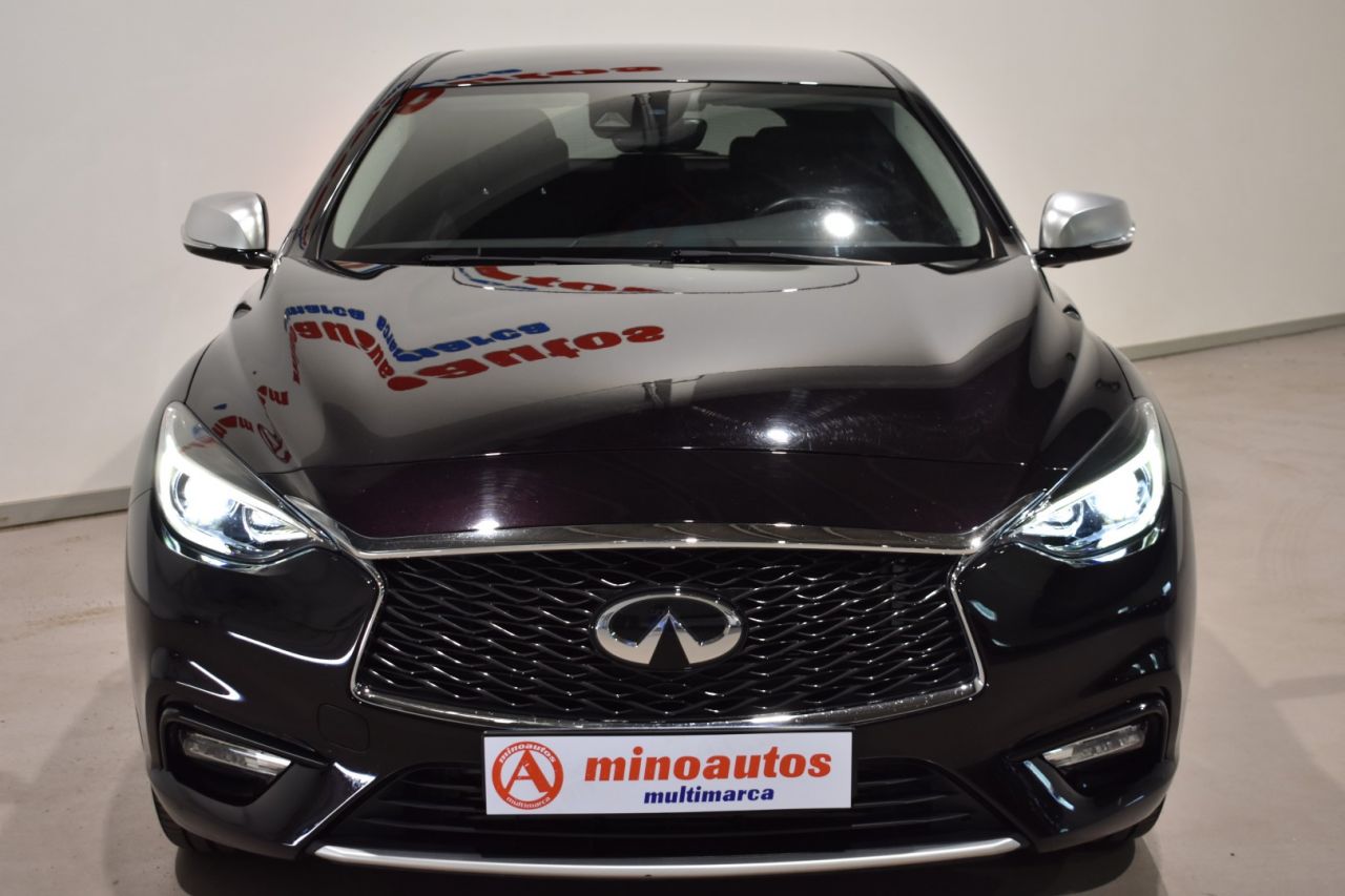 INFINITI Q30 en Minoautos