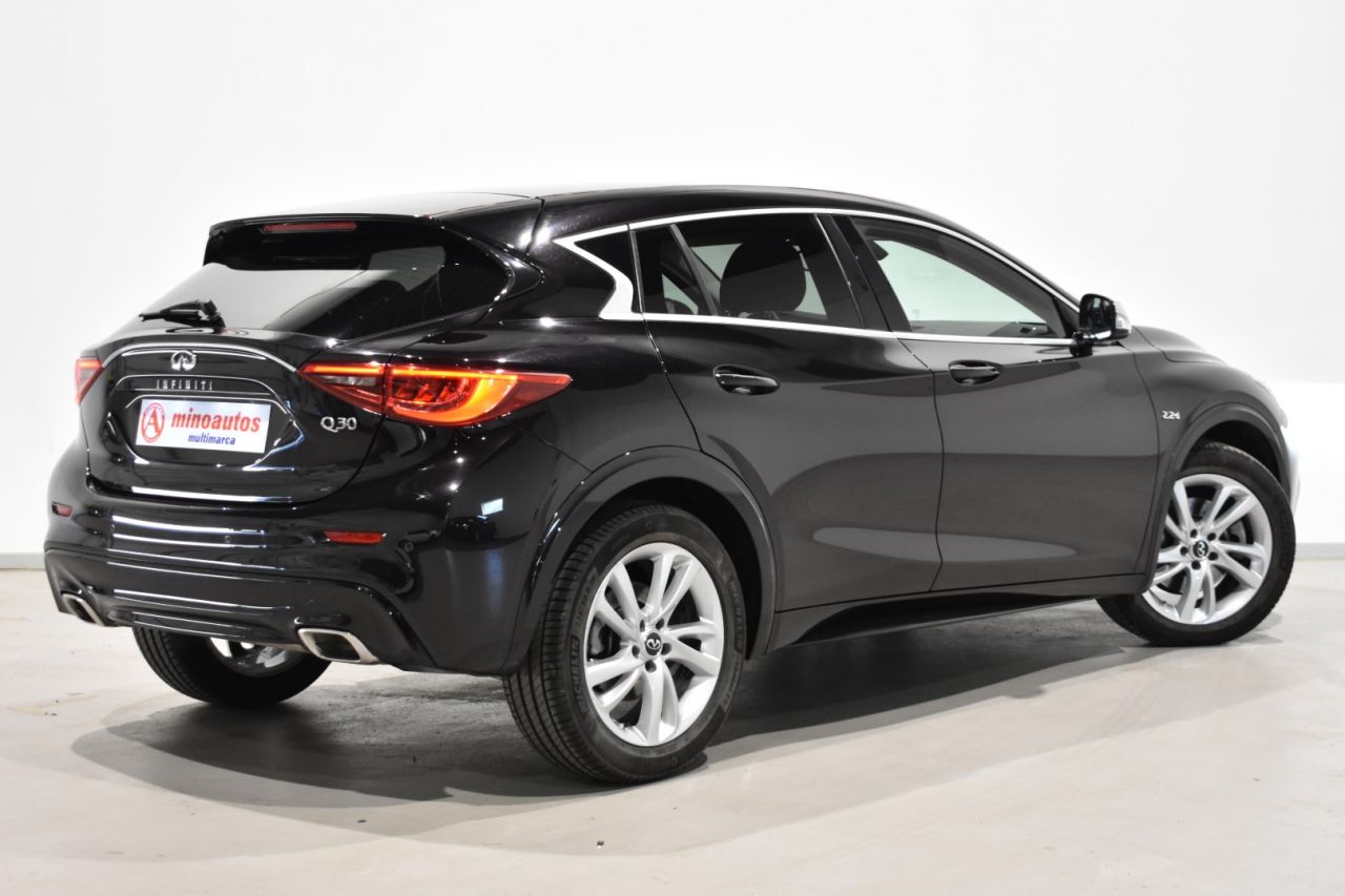 INFINITI Q30 en Minoautos