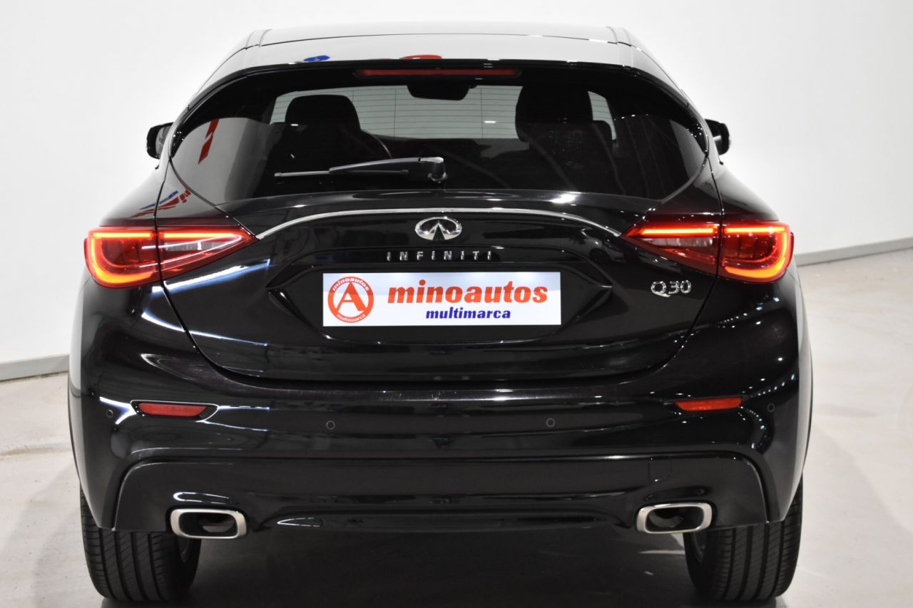 INFINITI Q30 en Minoautos