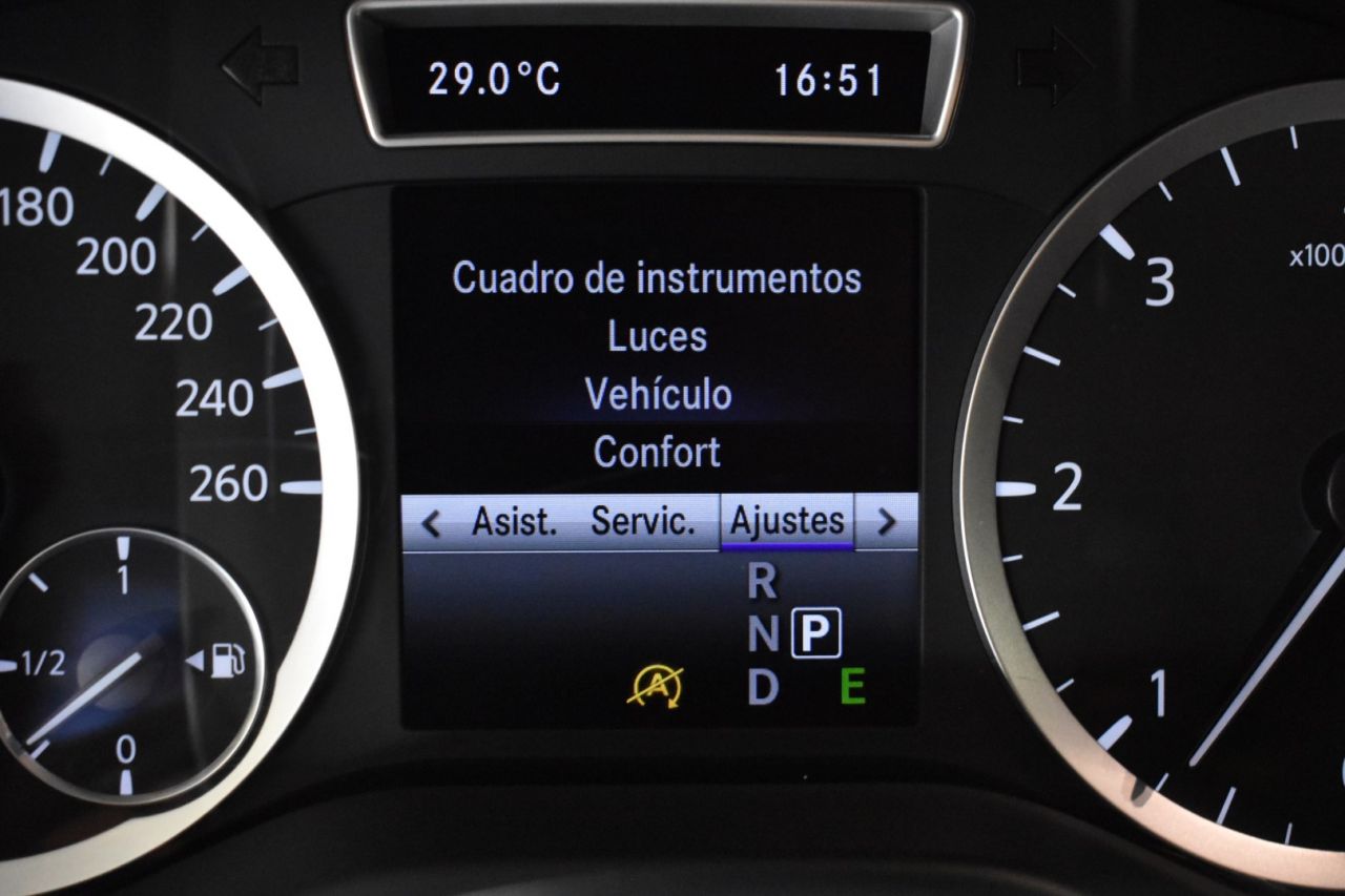 INFINITI Q30 en Minoautos