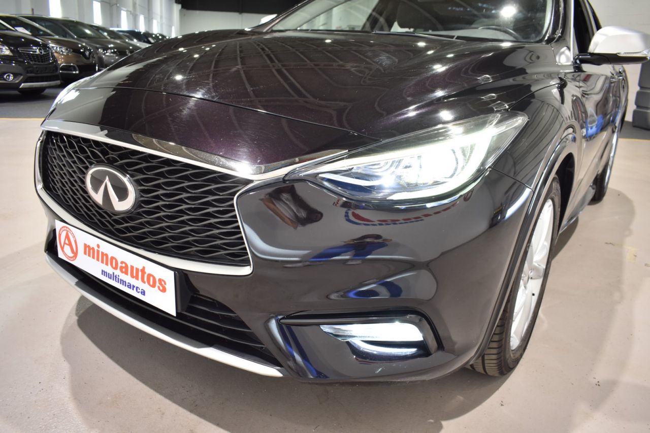 INFINITI Q30 en Minoautos