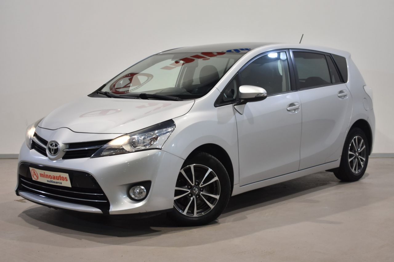 TOYOTA VERSO en Minoautos