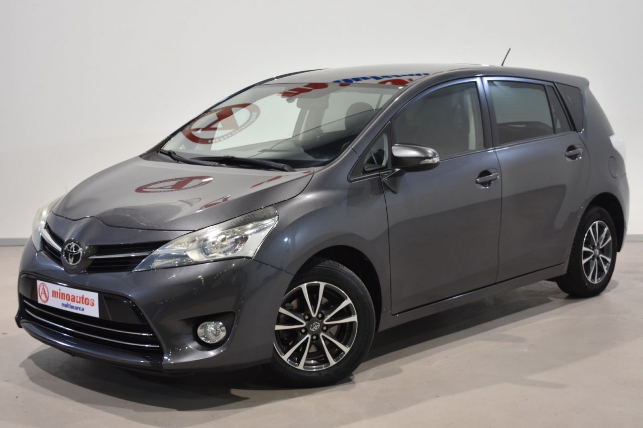 TOYOTA VERSO en Minoautos