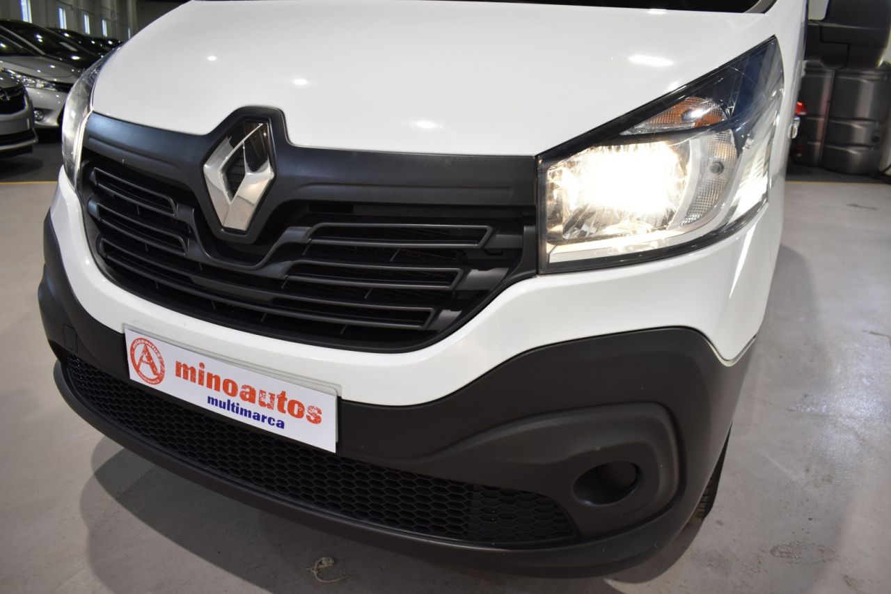 RENAULT TRAFIC en Minoautos