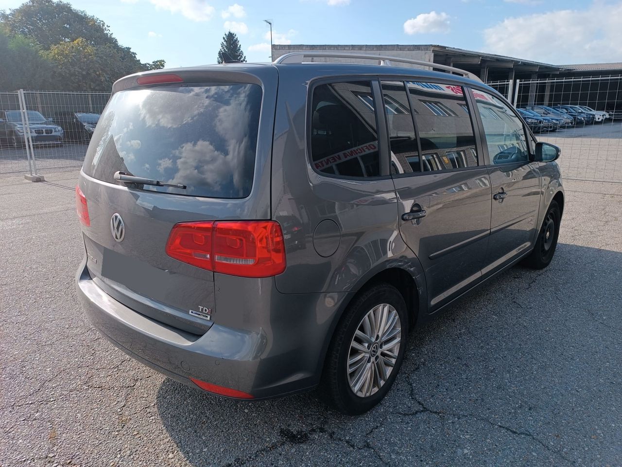 VW TOURAN en Minoautos