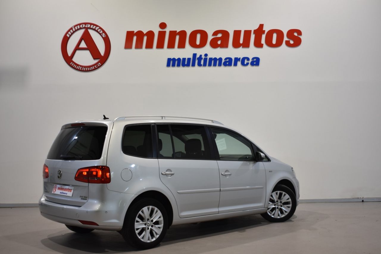 VW TOURAN en Minoautos