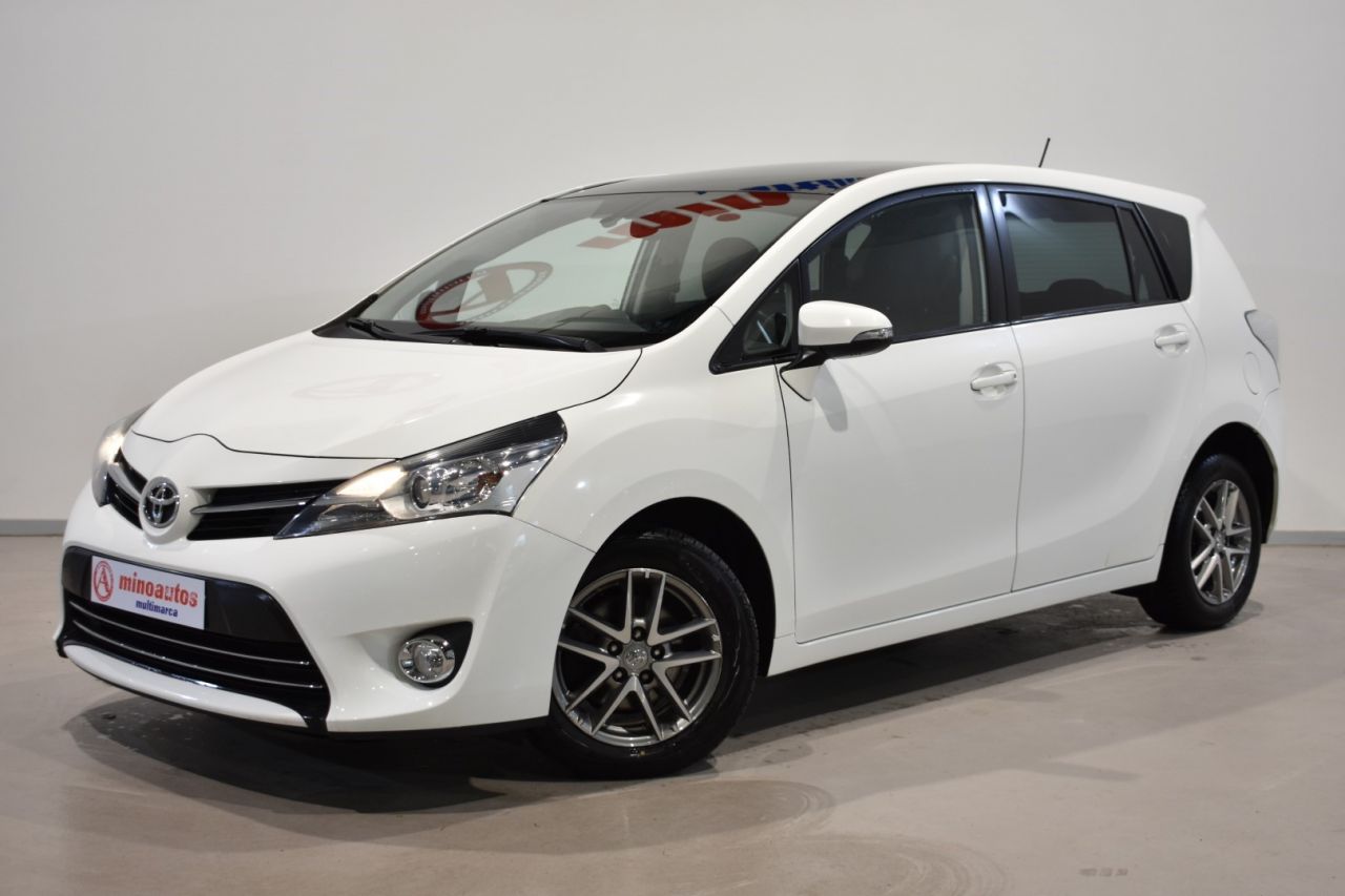 TOYOTA VERSO en Minoautos