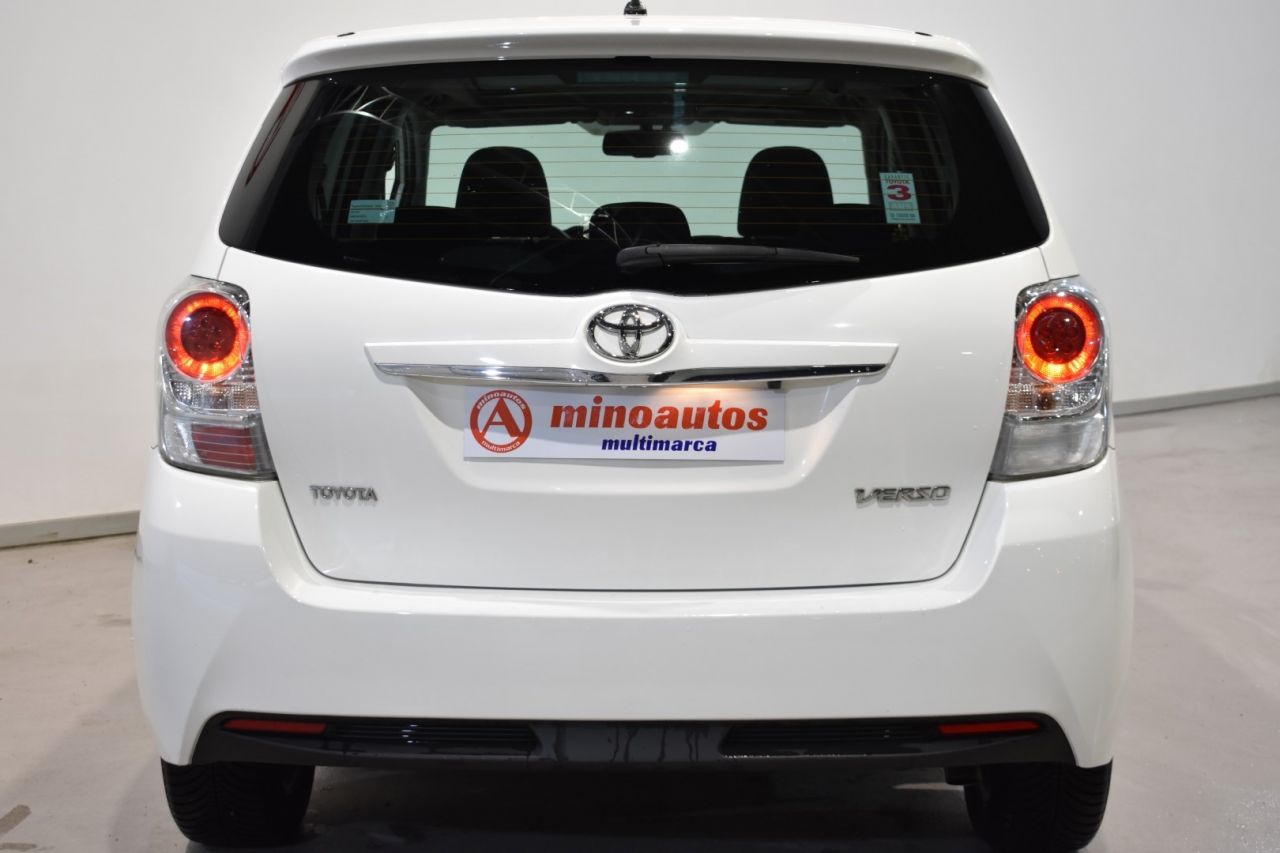 TOYOTA VERSO en Minoautos