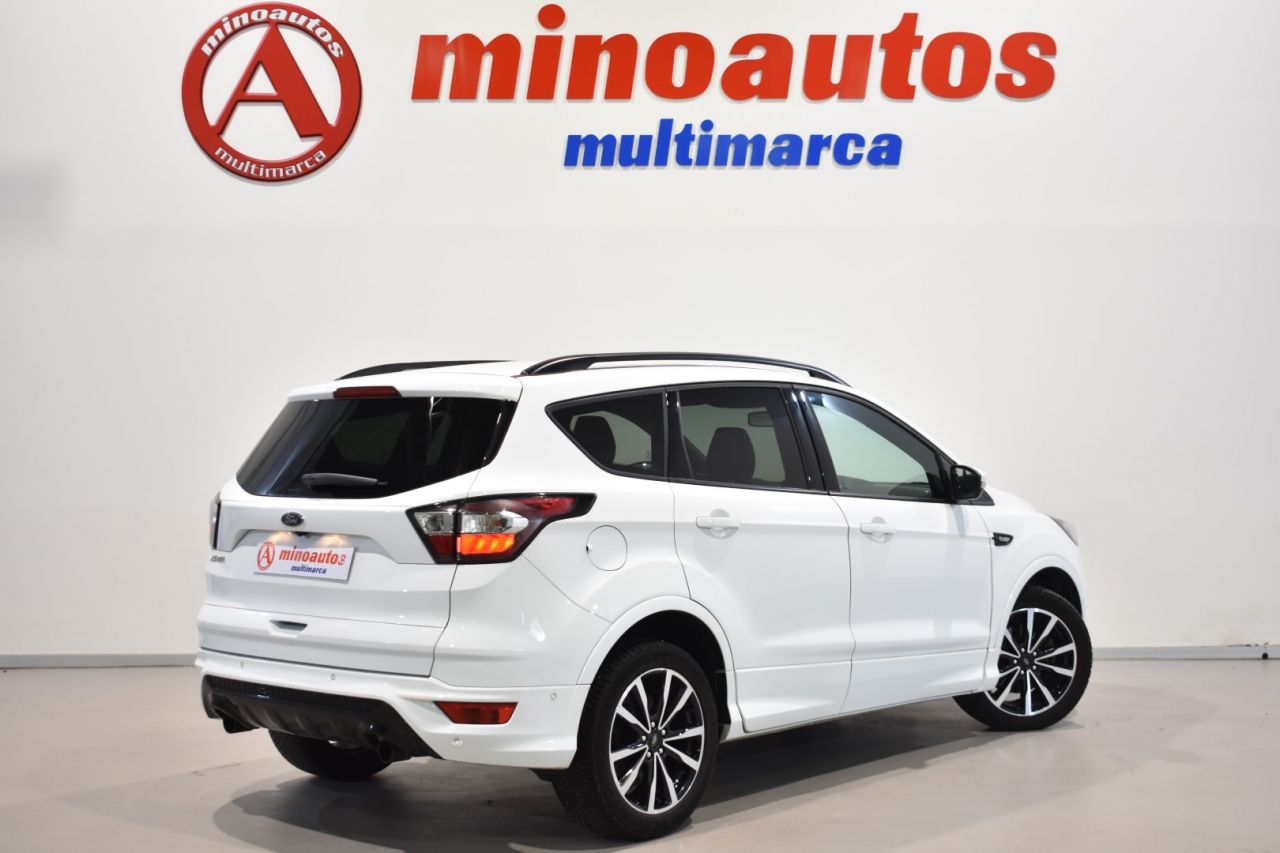 FORD KUGA en Minoautos