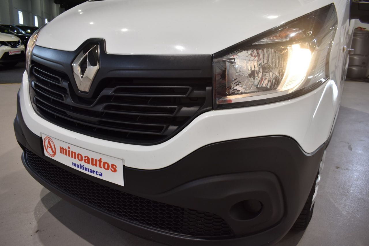 RENAULT TRAFIC en Minoautos