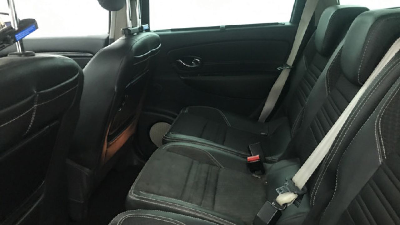 RENAULT GRAND SCENIC en Minoautos