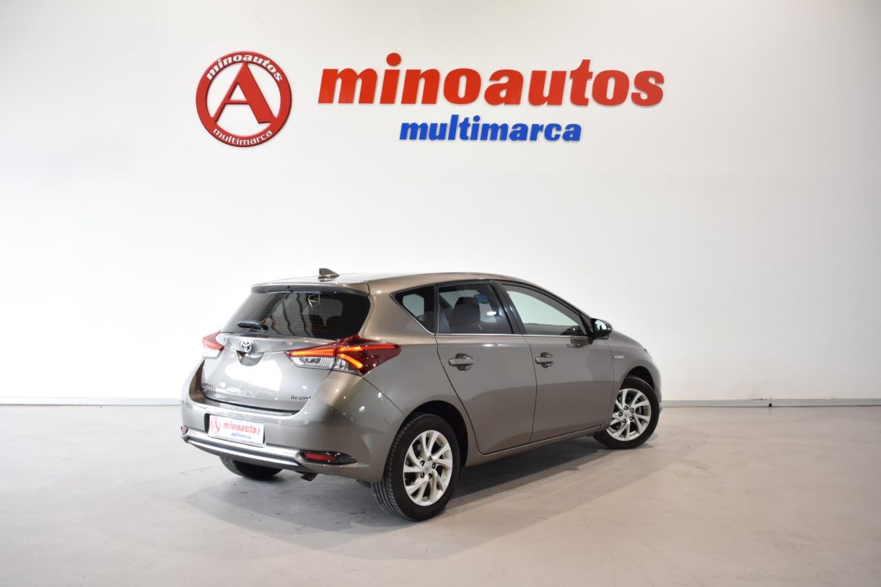 TOYOTA AURIS en Minoautos